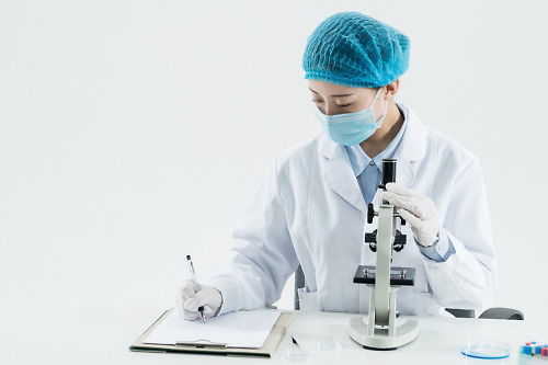 如何判斷NMN產品質量與效果，基因港艾沐茵評價及金屬清洗劑簡介